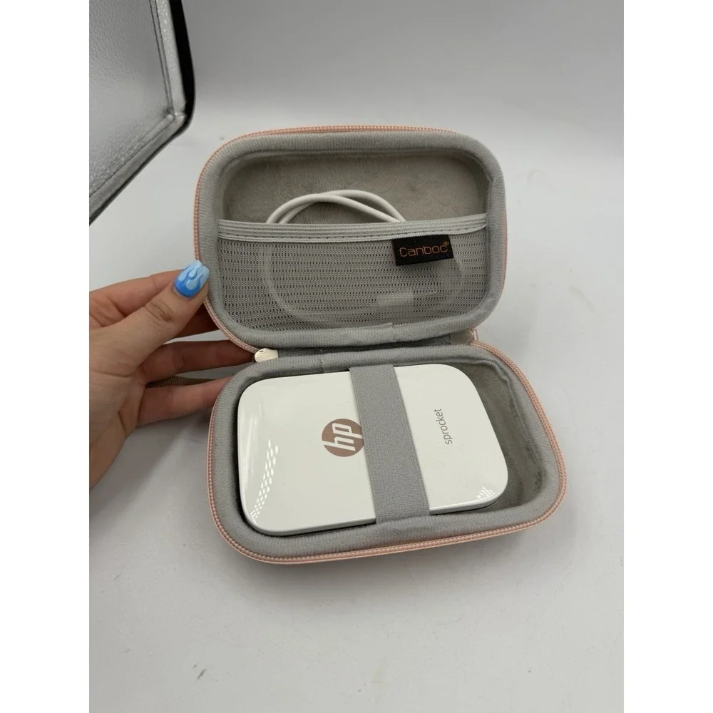 HP X7N07A Sprocket Portable Pocket Photo Printer W Case, Cable, & Photo Paper